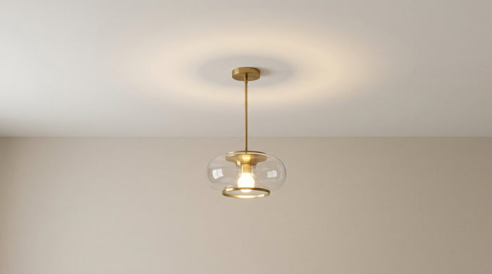 Fixer un luminaire au plafond sans percer : la méthode