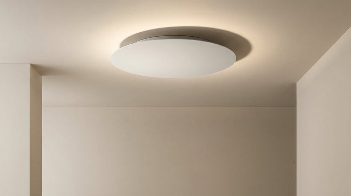 Installer un plafonnier sans percer : les solutions qui tiennent
