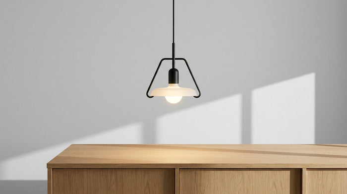 Lampe LED qui clignote : réparer ou remplacer ?