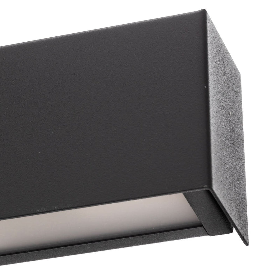 Applique murale Straight M en acier, noir, hauteur 7 cm