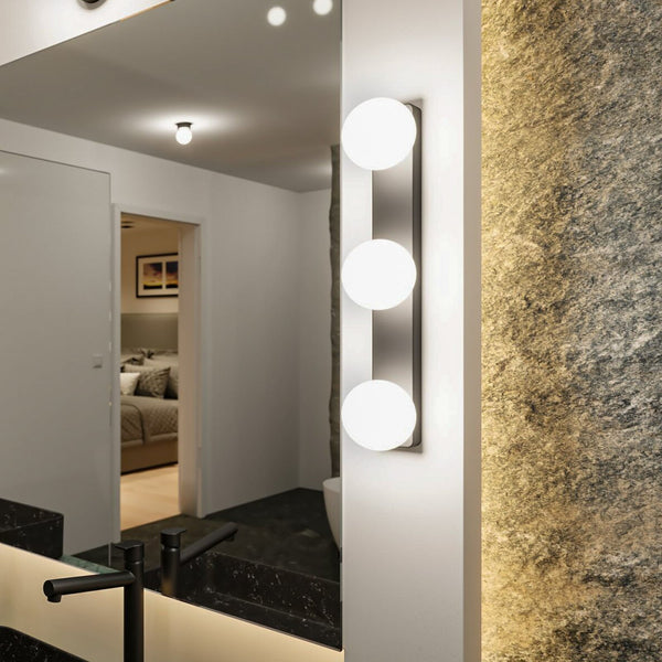 Applique murale Gove IP44 en verre, noir mat et blanc, 3 lumières, IP44