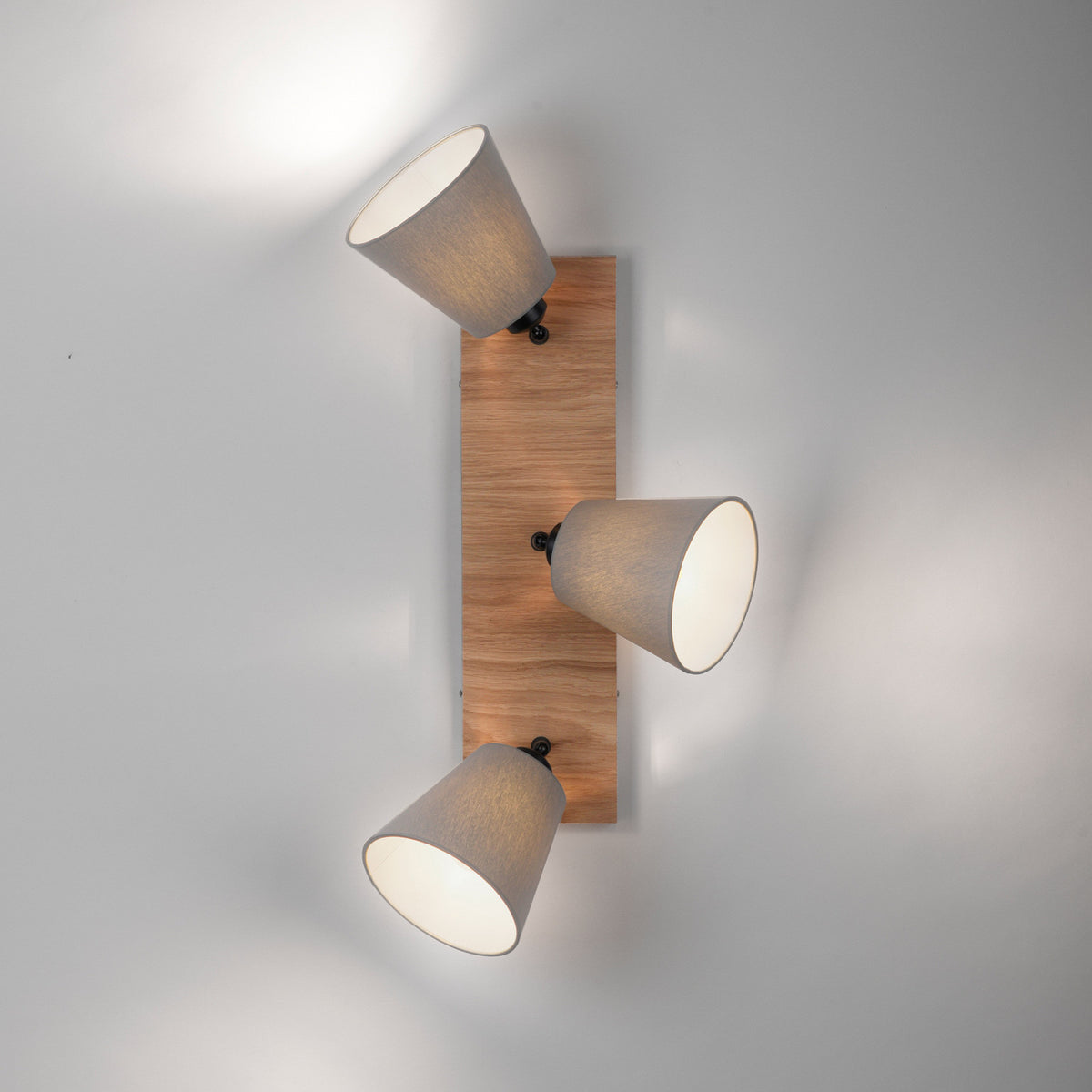 Spot Gerda Michel en bois, noir, 3 lumières, hauteur 26 cm