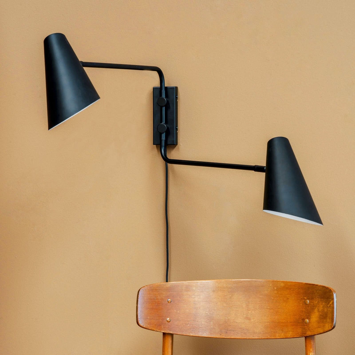 Applique murale Cale en métal, noir, 2 lumières, hauteur 46 cm