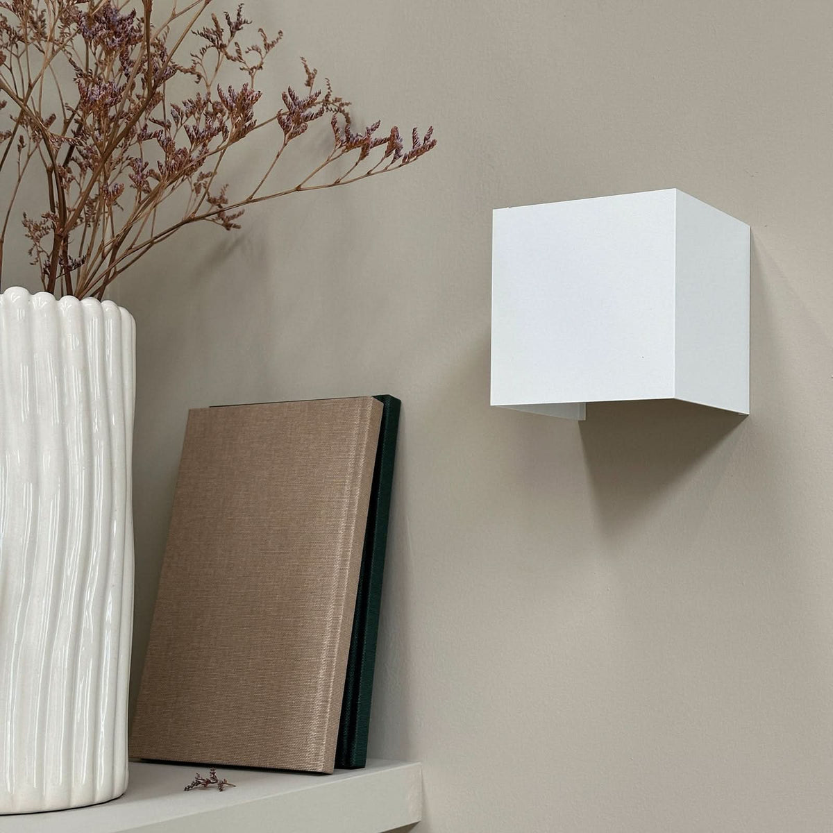 Applique murale LED Venus en aluminium, blanc, 2 lumières, hauteur 10 cm