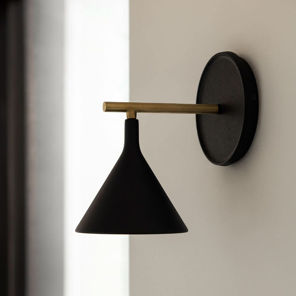Applique murale LED Cast Sconce en laiton, noir, hauteur 19,6 cm, IP44