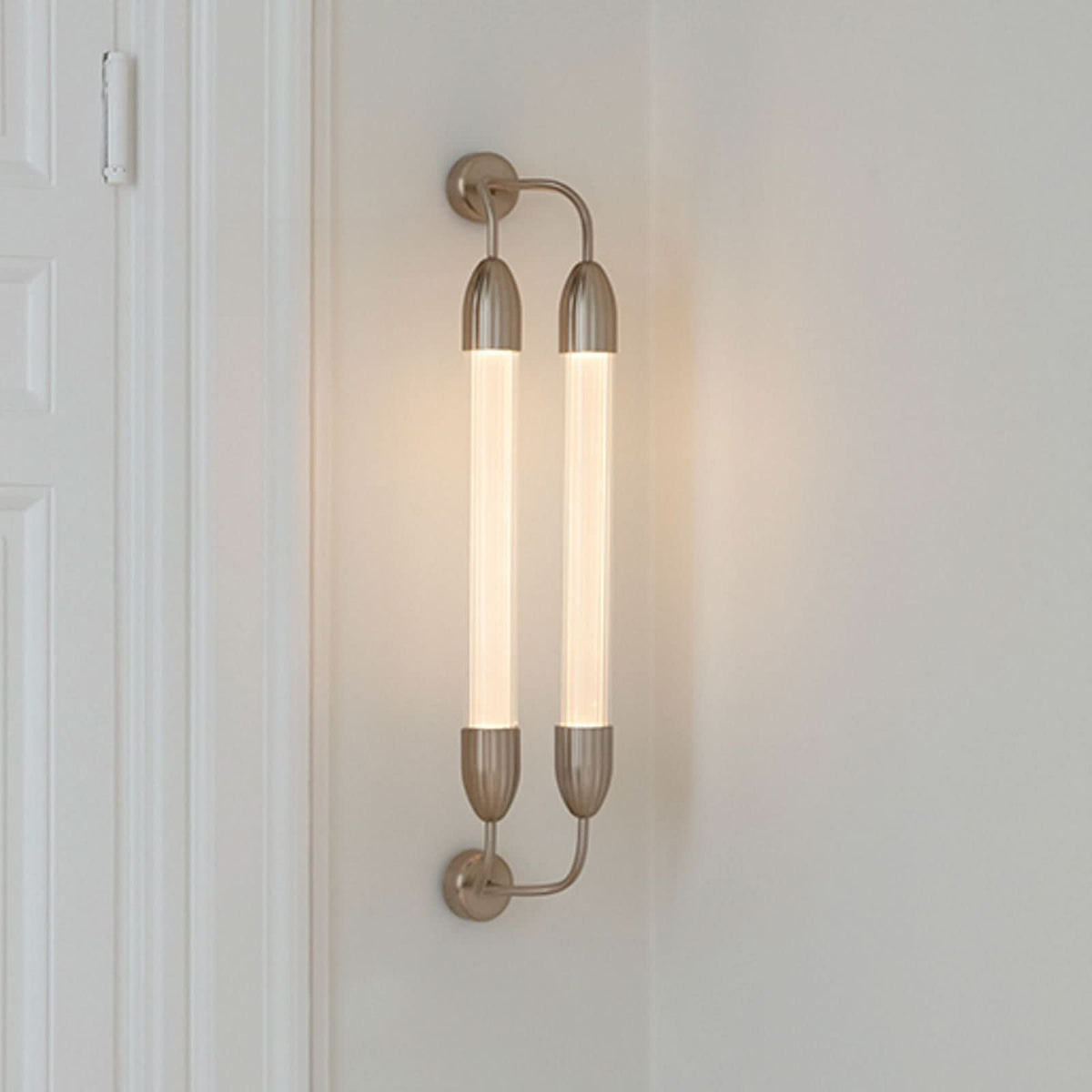 Applique murale Lemon Squeeze en verre, laiton et blanc, 2 lumières, 15 W, longueur 77 cm