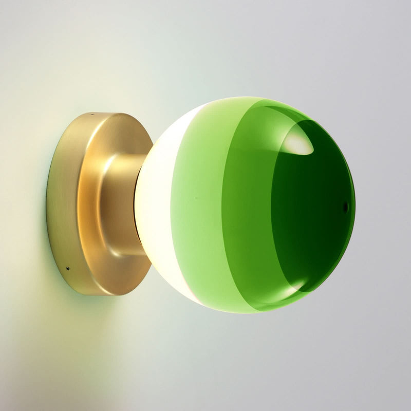 Applique murale LED Dipping Light A2 en verre, vert et laiton, Ø 12,5 cm