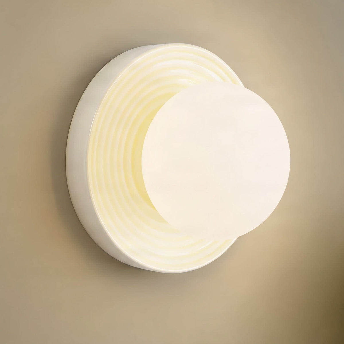 Applique murale Harriet en verre, beige et blanc, Ø 22 cm