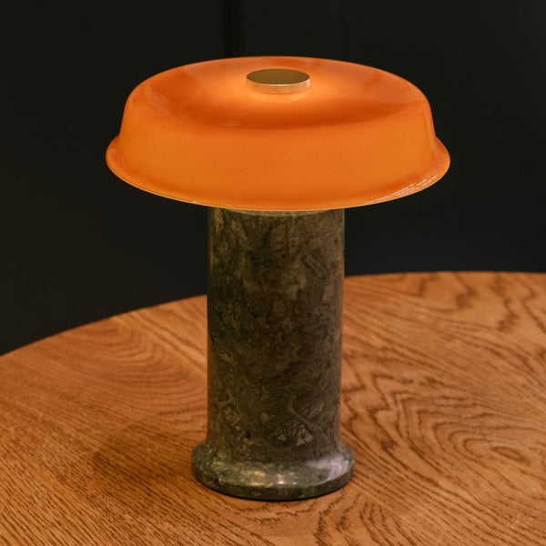 Lampe à poser d'extérieur LED Trip No. 2 en verre, vert foncé marbré et ambre brillant, Ø 18 cm, IP44