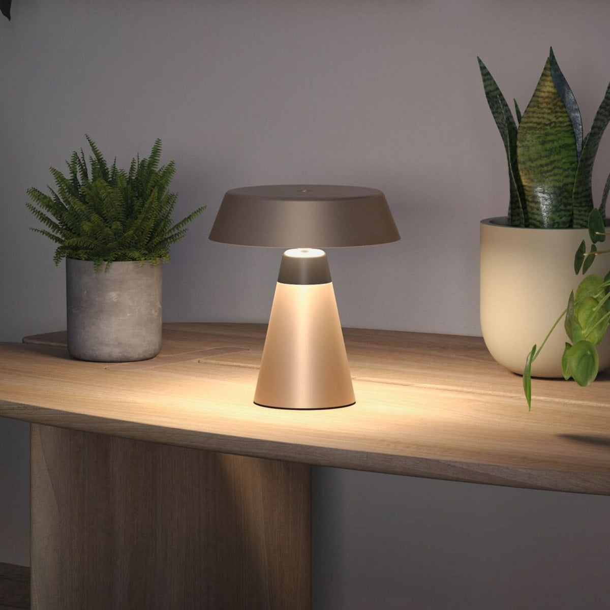 Lampe à poser d'extérieur LED Lirox en métal, beige et noir, Ø 18,4 cm, IP44