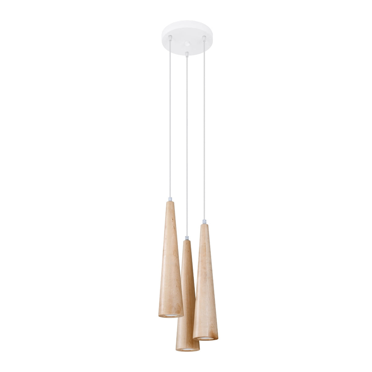 Lampe suspendue trois cônes en bois clair sur fond blanc, vue de face