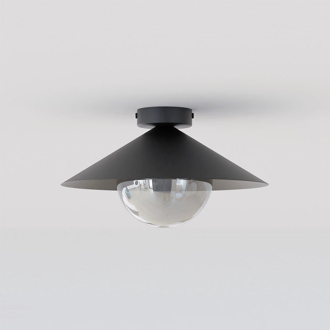 Plafonnier noir mat vu de face, abat-jour conique et globe de verre