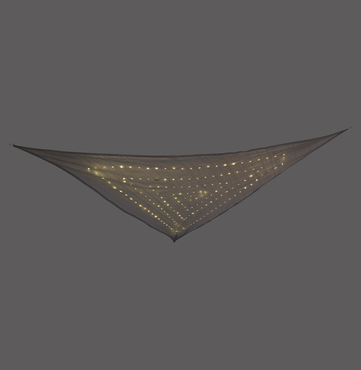 Luminaire triangulaire gris avec rangées de LED allumées, présenté de face sur fond uni.