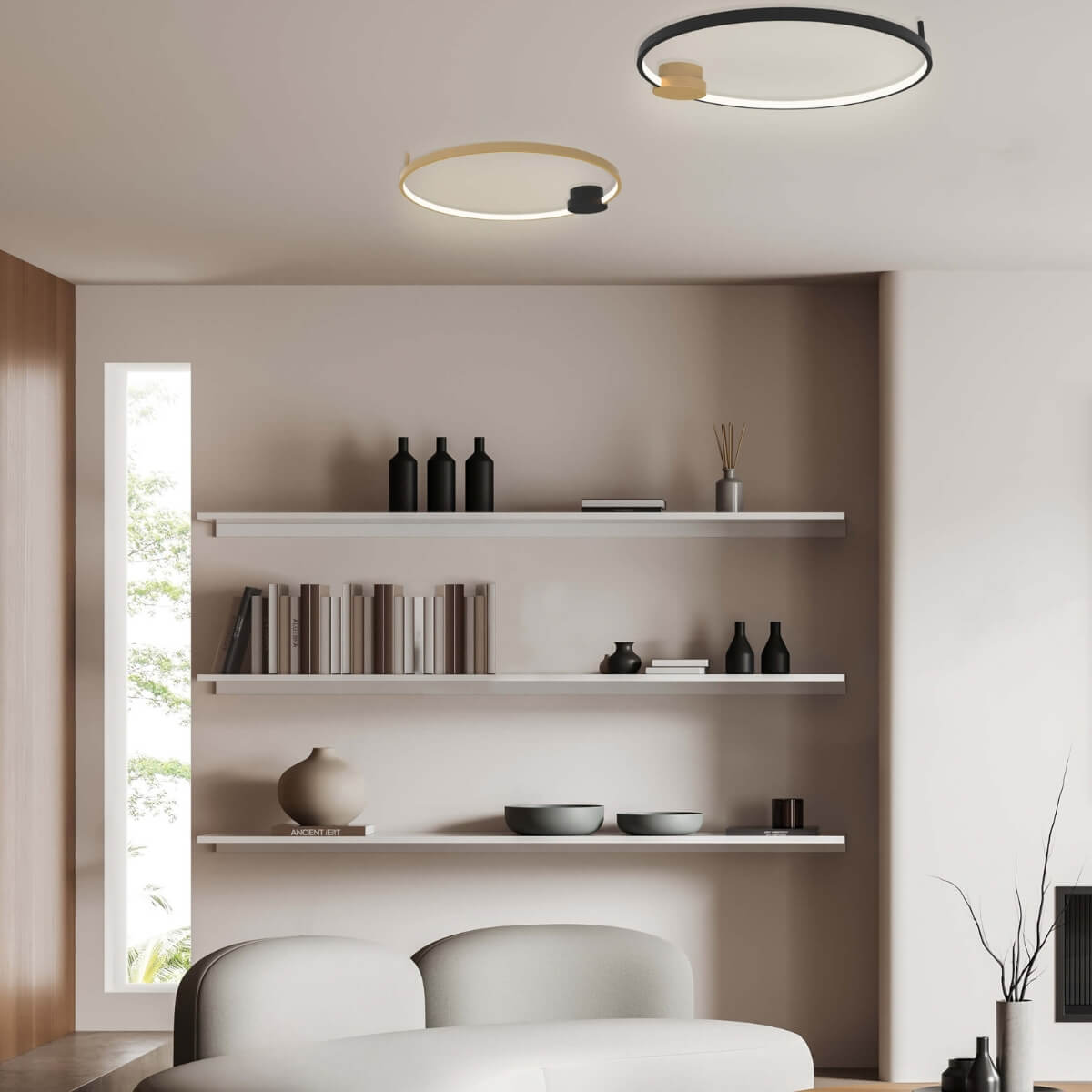 Vue rapprochée des deux luminaires ronds installés au plafond d'un salon
