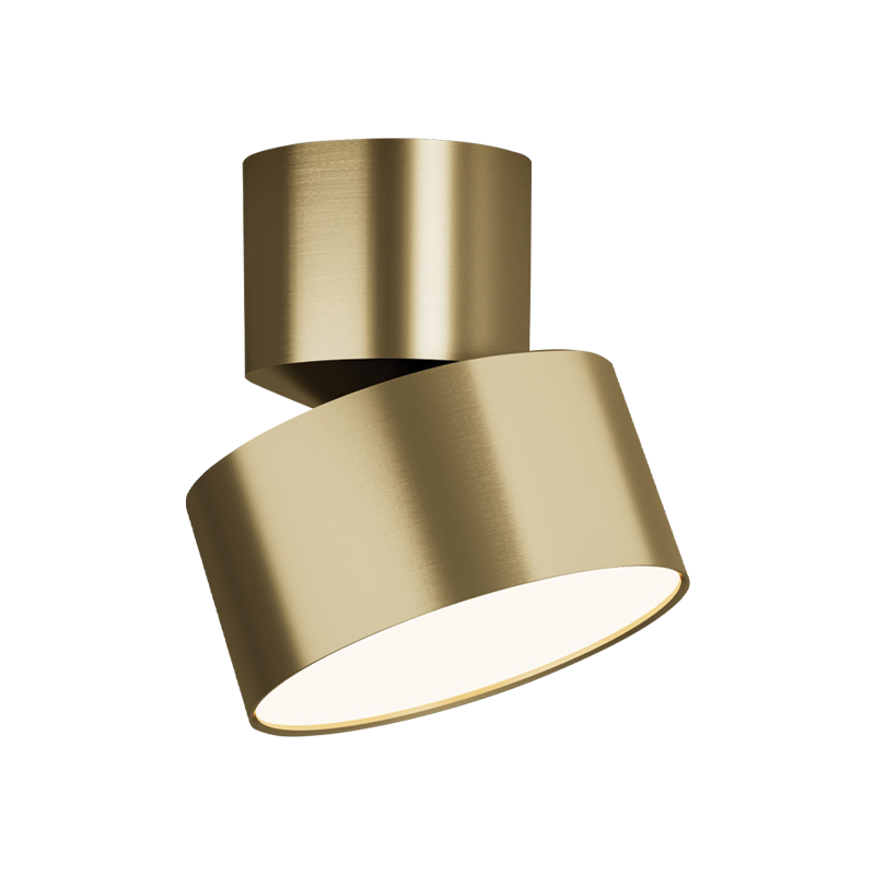 Plafonnier LED doré mat orientable, tête cylindrique inclinée, vue de face sur fond blanc