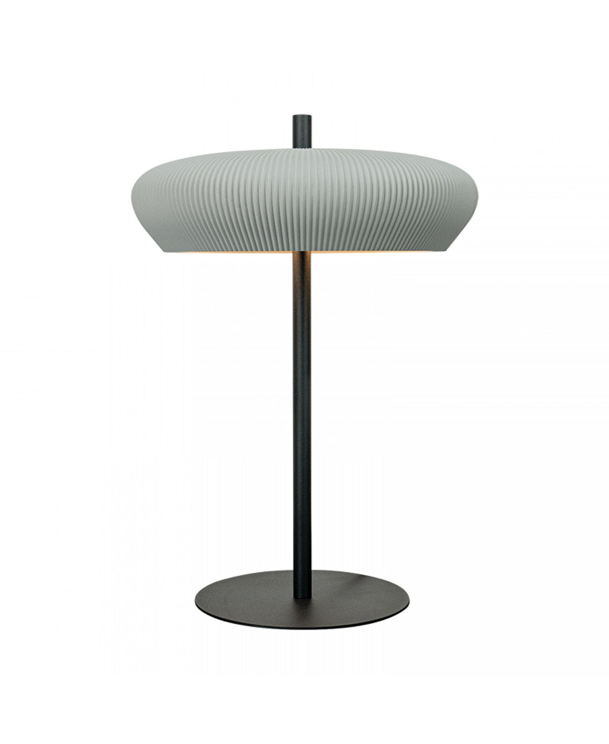 Vue de trois quarts du luminaire entier avec sa base ronde plate.