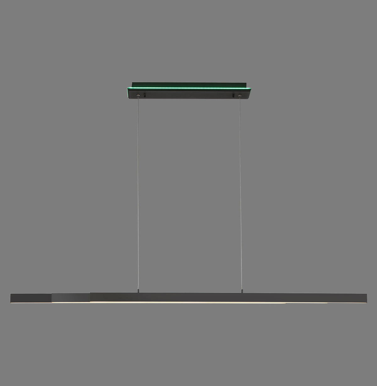 Suspension linéaire anthracite vue de face sur fond gris uni
