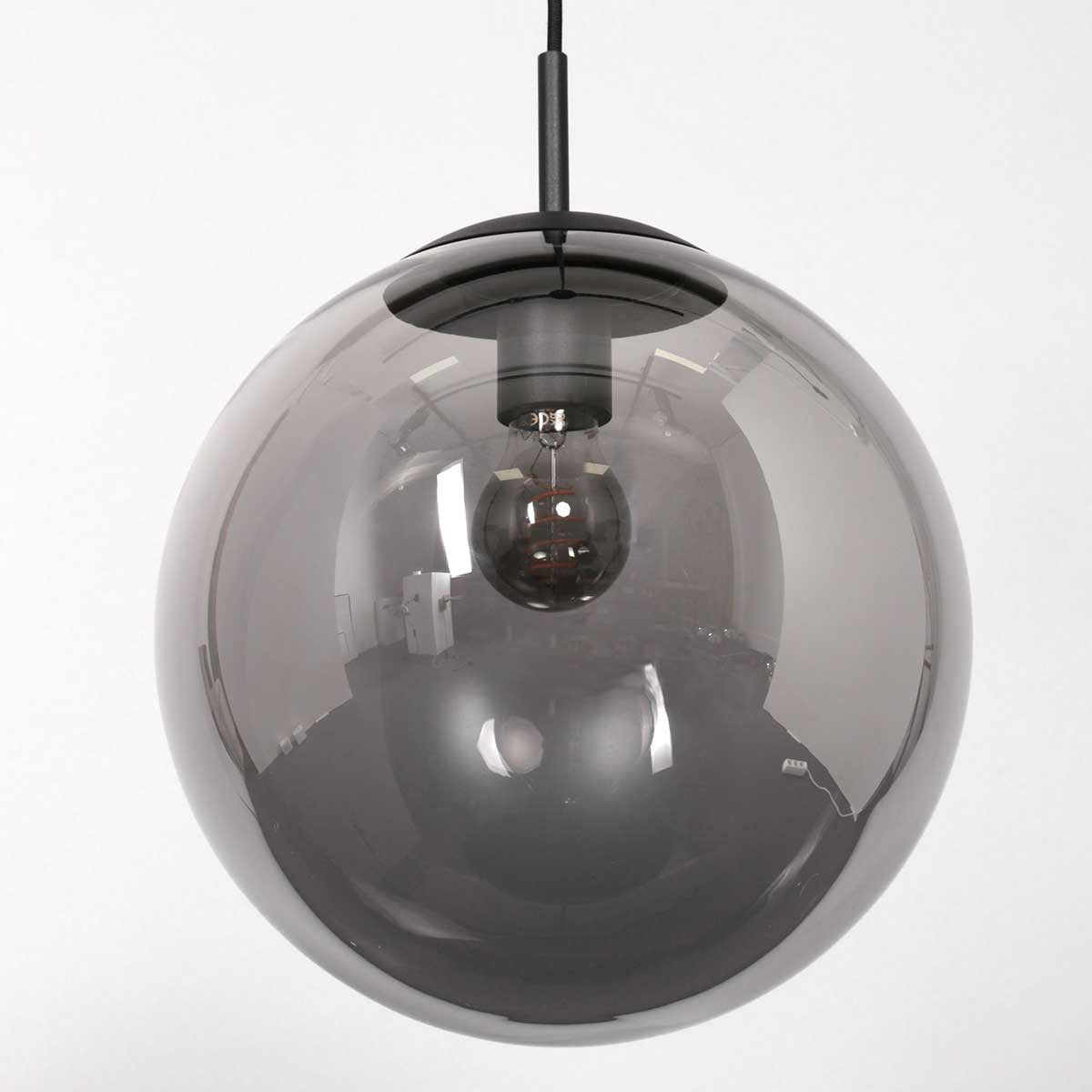 Suspension verre fumé Bollique, globe allumé à filament