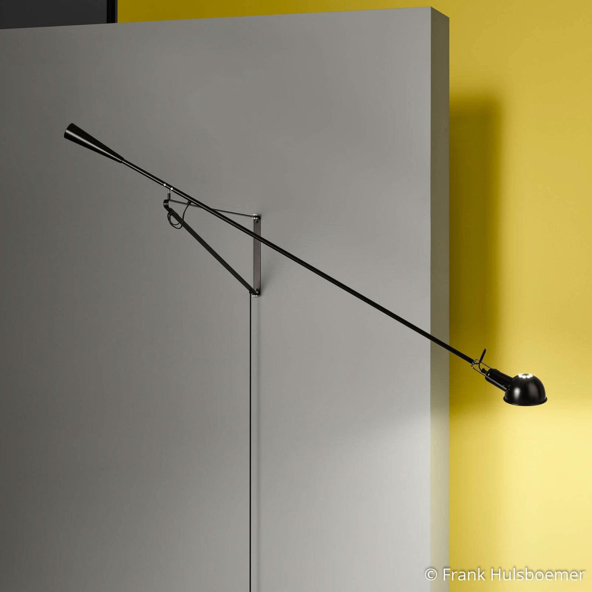 Applique murale 265 en laiton, noir
