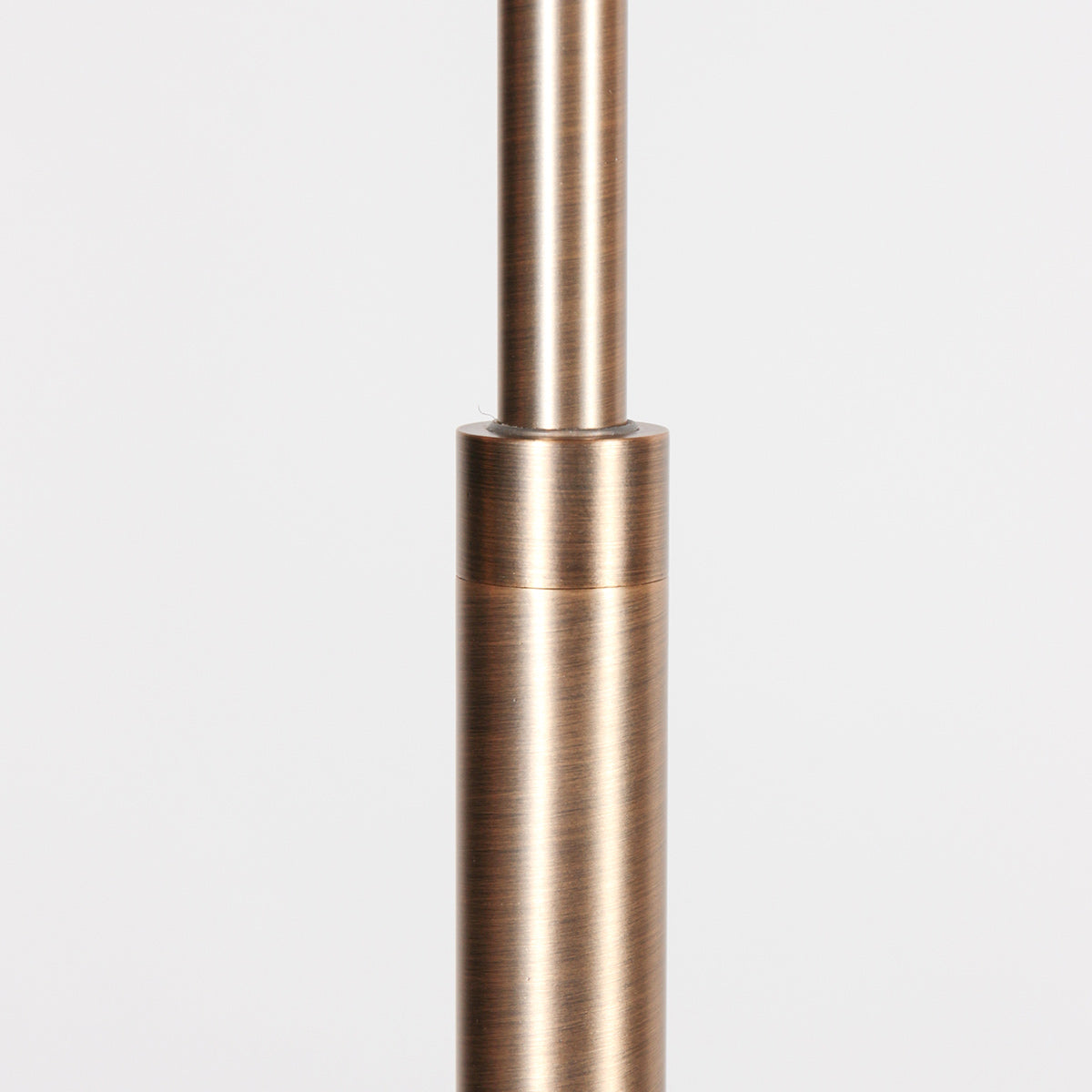 Lampadaire à batterie Soleil 3515BR en bronze brossé avec bras pivotant