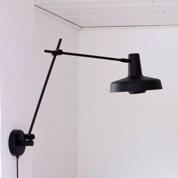 Applique murale Arigato en aluminium, noir, Ø 23 cm, 70 W