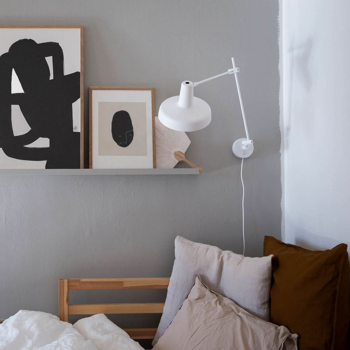 Applique murale Arigato en aluminium, blanc, Ø 23 cm, 70 W