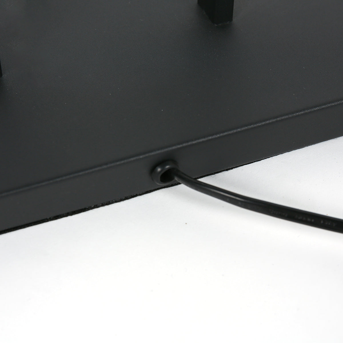 Stang 4338ZW – lampadaire en acier noir avec abat-jour en liège Ø50 cm