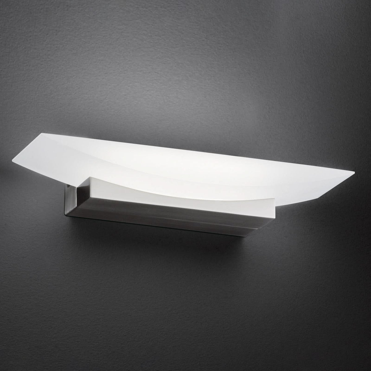 Applique murale LED Bowl TW en métal, nickel et transparent satiné, hauteur 6 cm