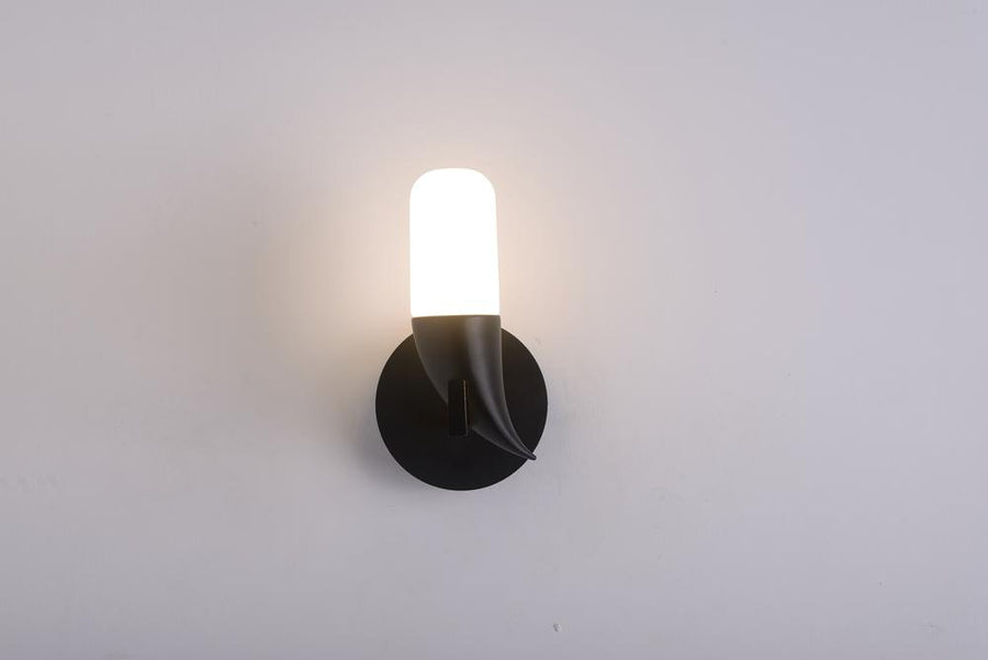 Applique murale noire allumée, socle rond et diffuseur cylindrique en verre opalin