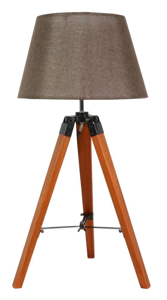 Lampe de table vue de face, abat-jour conique en tissu marron et pied trépied en bois