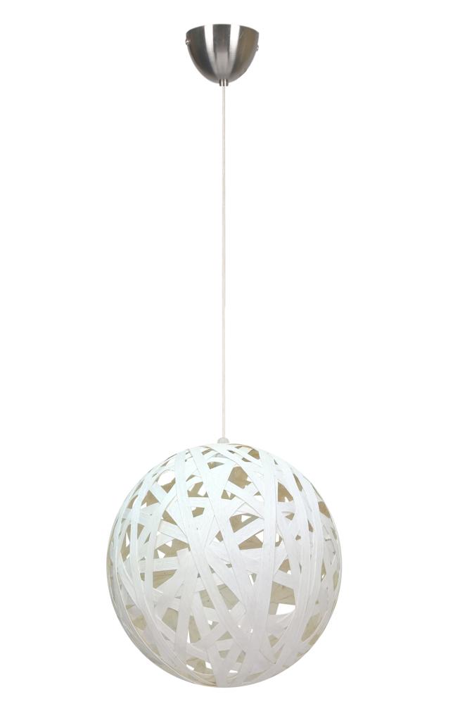Suspension blanche en forme de boule ajourée, vue de face sur fond neutre
