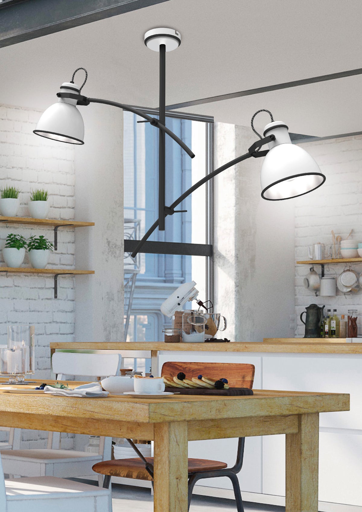 Mise en ambiance au-dessus d'une table de cuisine, luminaire allumé dans un intérieur clair