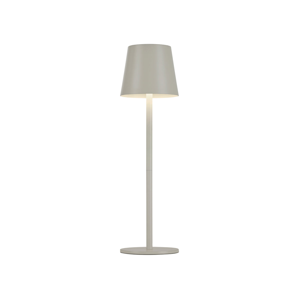 Lampe à poser grège de face, abat-jour conique et support vertical sur fond blanc.