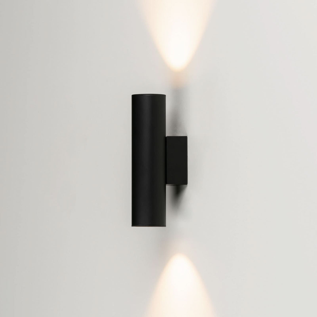 Applique murale LED Haul en aluminium, noir mat, hauteur 15,3 cm