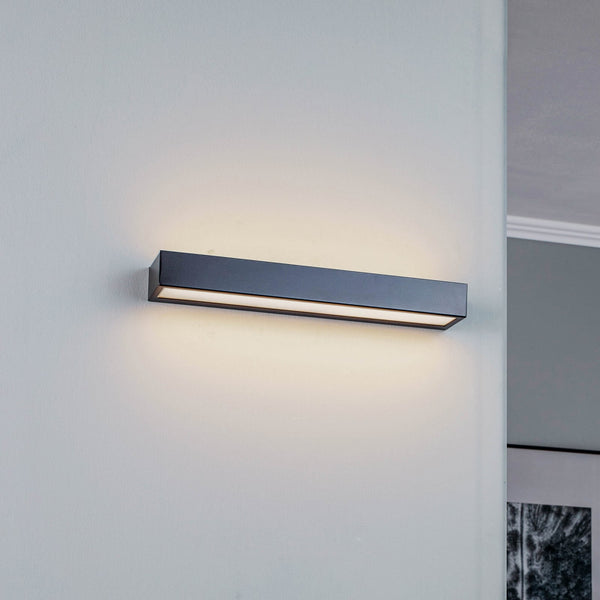 Applique murale LED Mera en acier, noir et blanc, hauteur 4,5 cm, 4000 K, 12,5 W