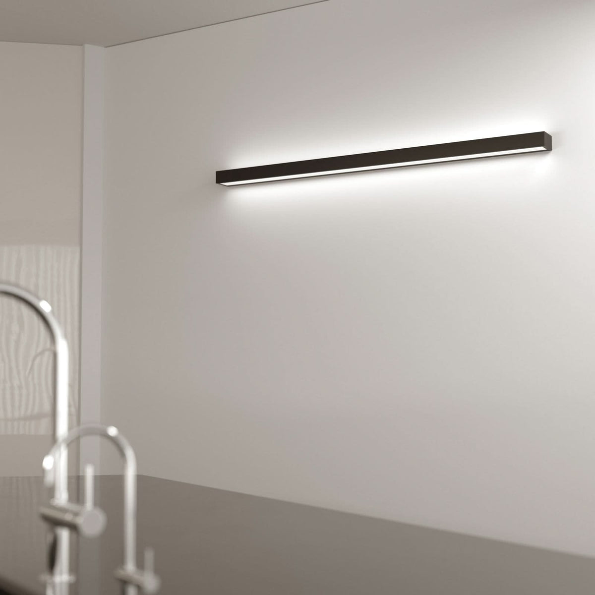 Applique murale LED Mera en acier, noir et blanc, hauteur 4,5 cm, 4000 K, 28 W