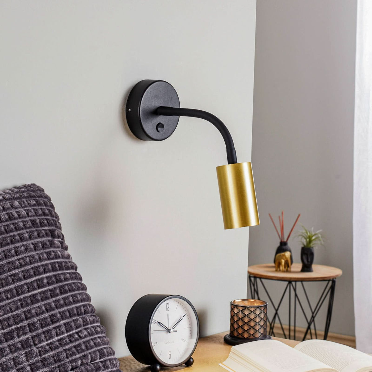 Applique murale Eye Flex S en laiton, noir, Ø 5,5 cm
