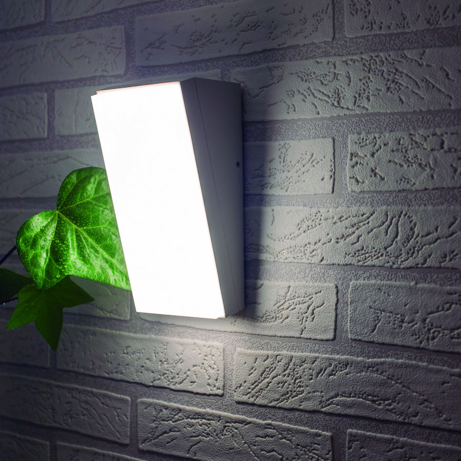 Applique extérieure LED Solden, IP65, L 9 cm