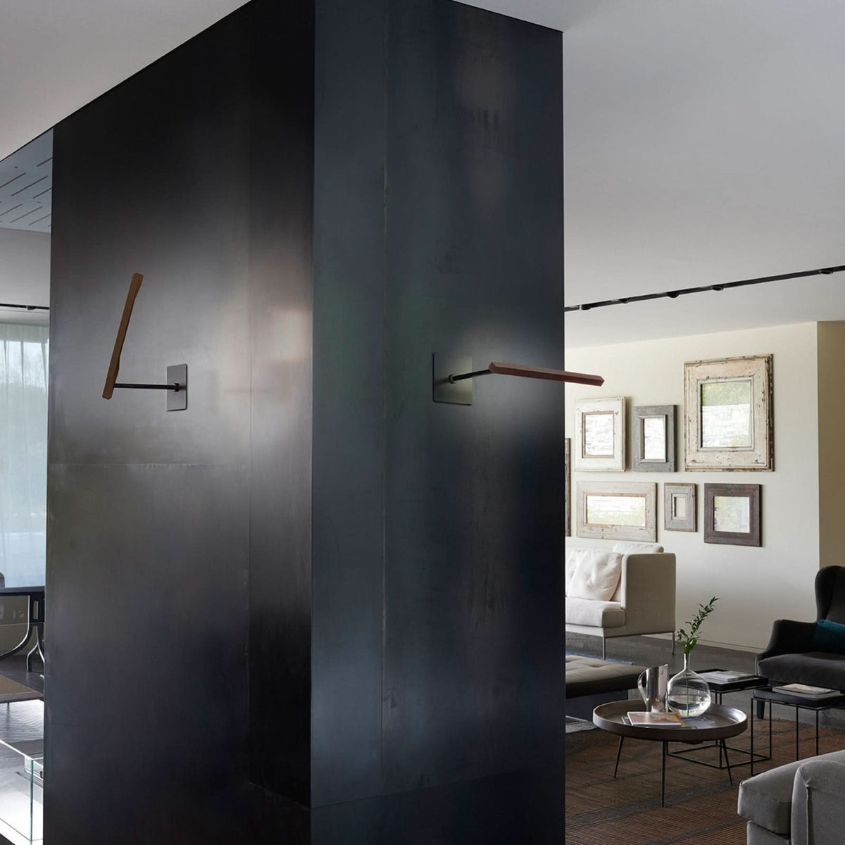 Applique murale LED Ilo 187 en métal, bronze satiné et noir mat