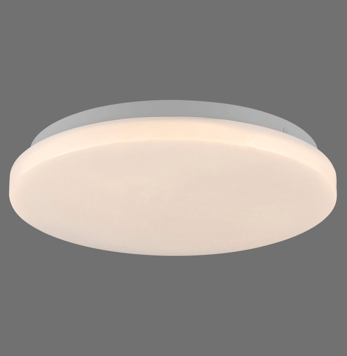 Plafonnier rond blanc allumé, vue de face sur fond gris uniforme