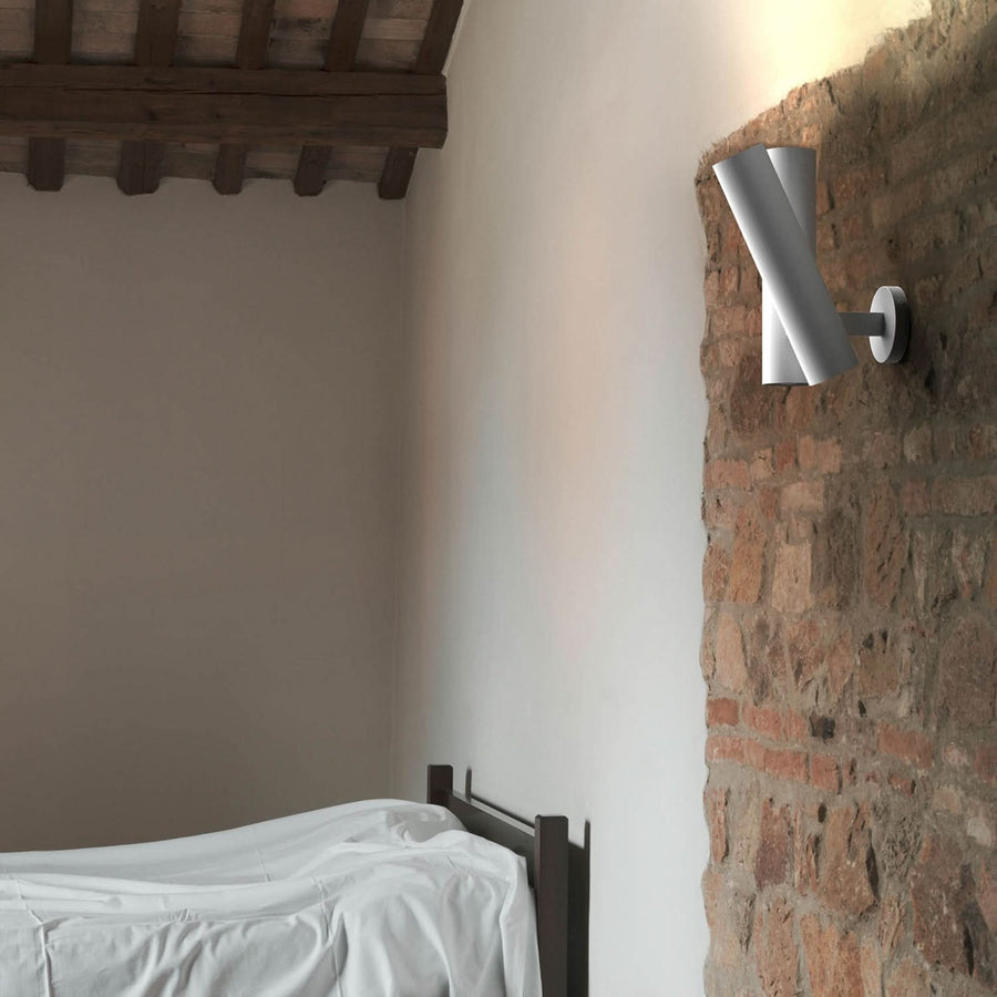 Applique murale LED Tobu W1 en aluminium, blanc, hauteur 40 cm, 3000 K, 40 W, largeur 21,4 cm, 30°