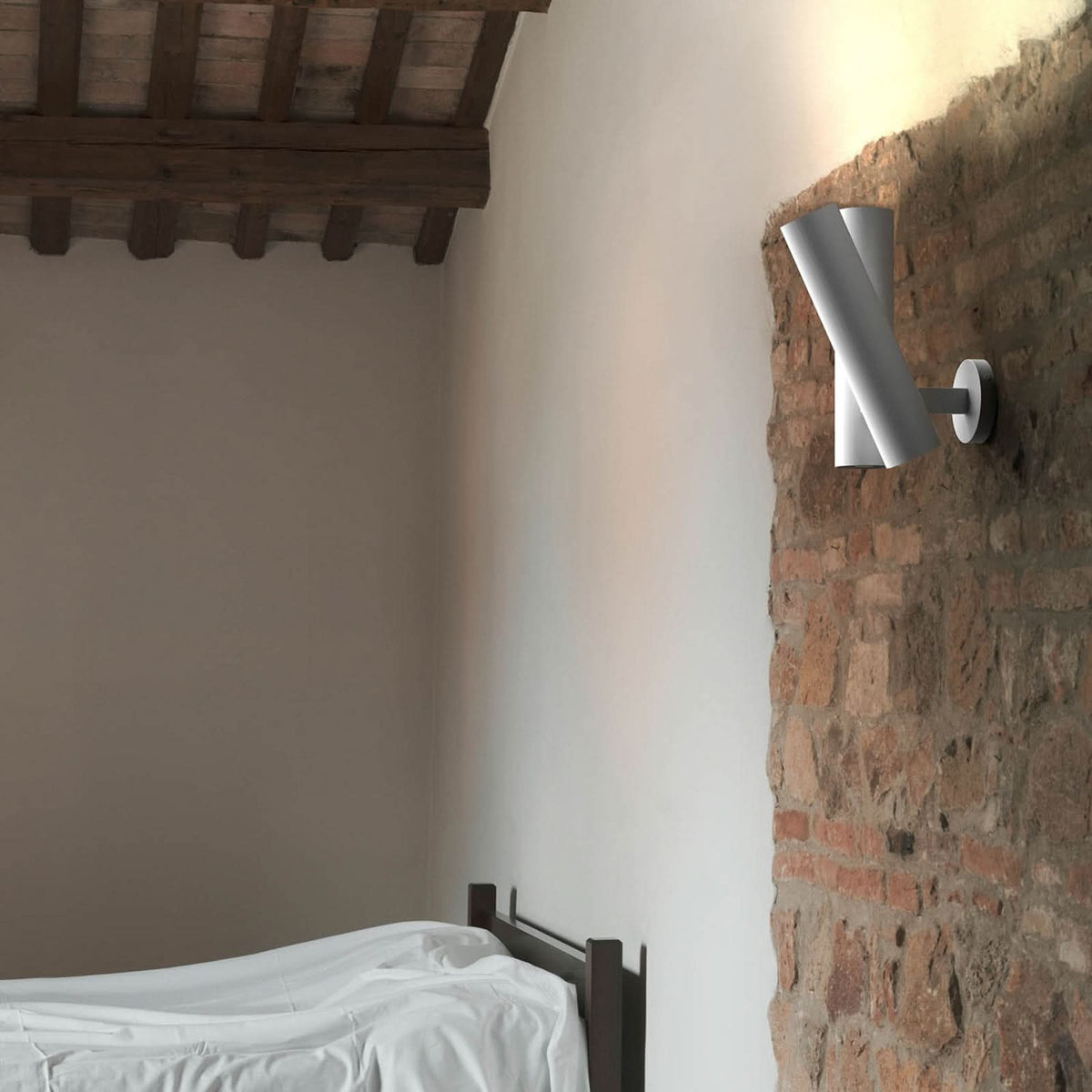 Applique murale LED Tobu W1 en aluminium, blanc, hauteur 40 cm, 3000 K, 40 W, largeur 21,4 cm, 90°