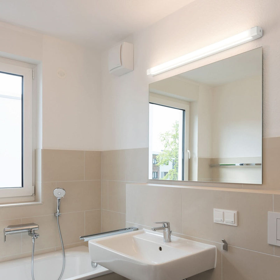 Applique murale LED Baleva IP44, blanc, hauteur 6 cm, IP44, 10 W