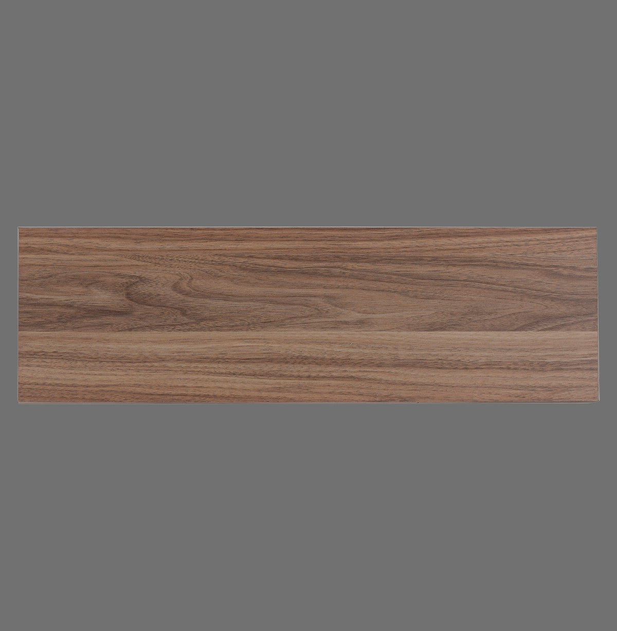 Panneau rectangulaire en décor bois marron clair, vu de face sur fond gris neutre