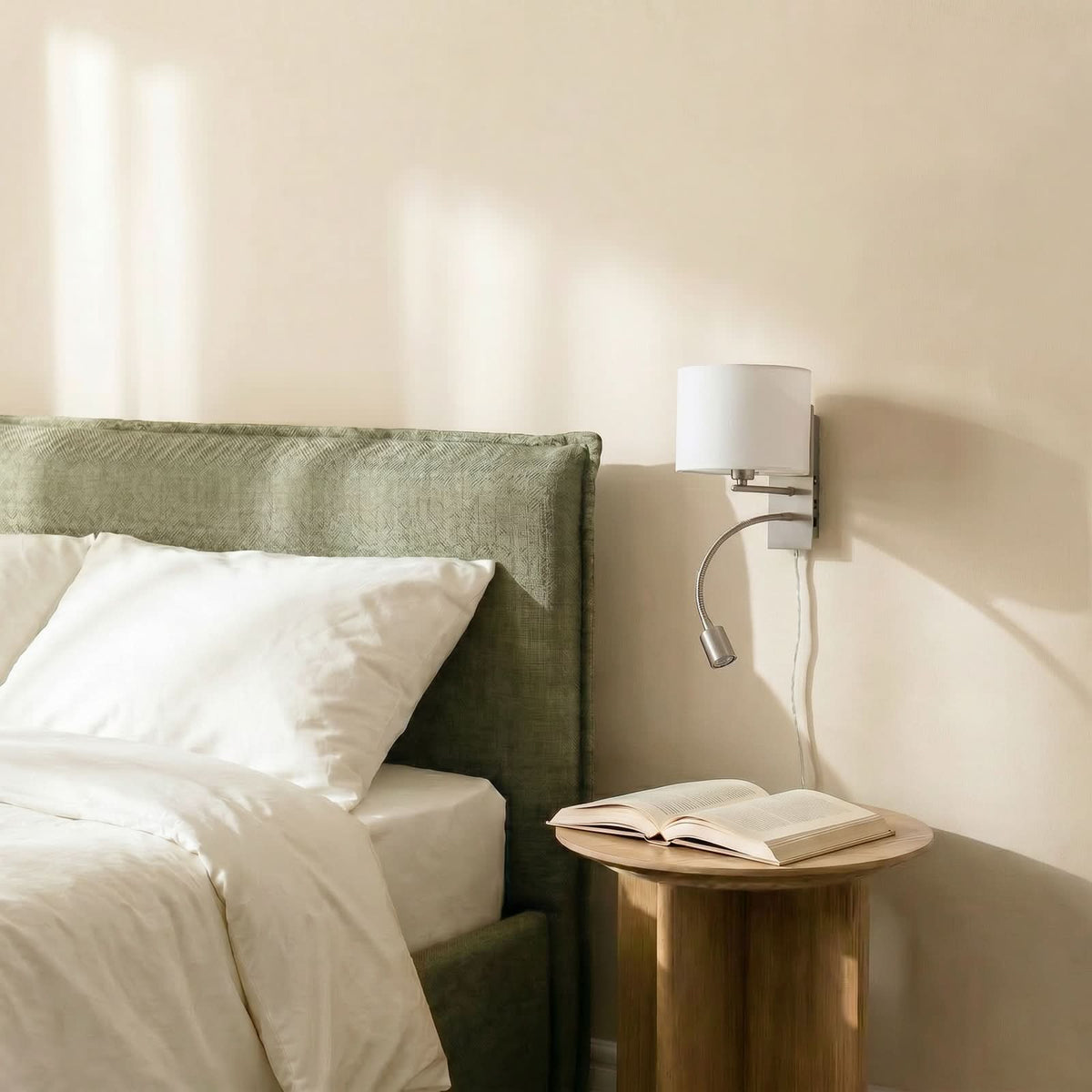 Applique murale Florens en tissu, blanc et nickel mat, hauteur 23,5 cm