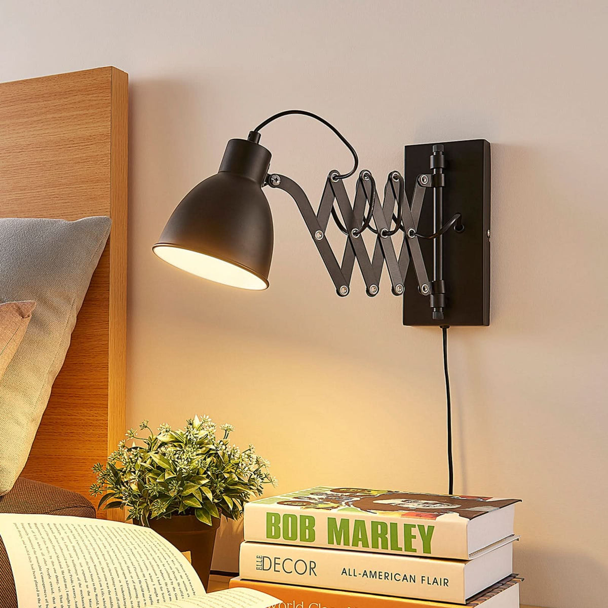 Applique murale Merle en métal, noir, hauteur 22 cm