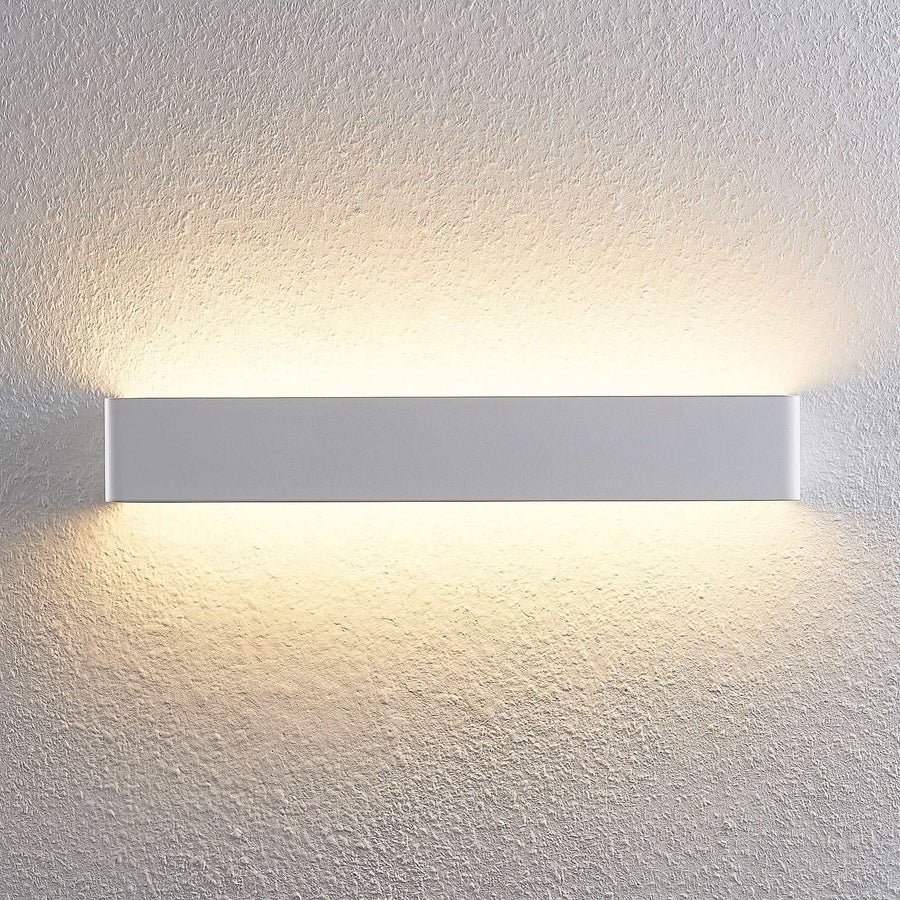 Applique murale LED Karam en aluminium, blanc, hauteur 8 cm, 3000 K, 13,7 W
