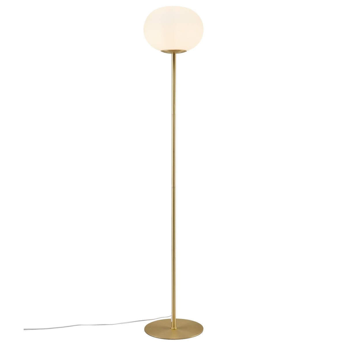 Lampadaire de face sur fond blanc, tige laiton et globe de verre