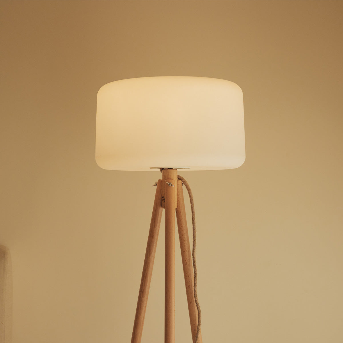 Lampadaire Chloe 140 à pieds bois