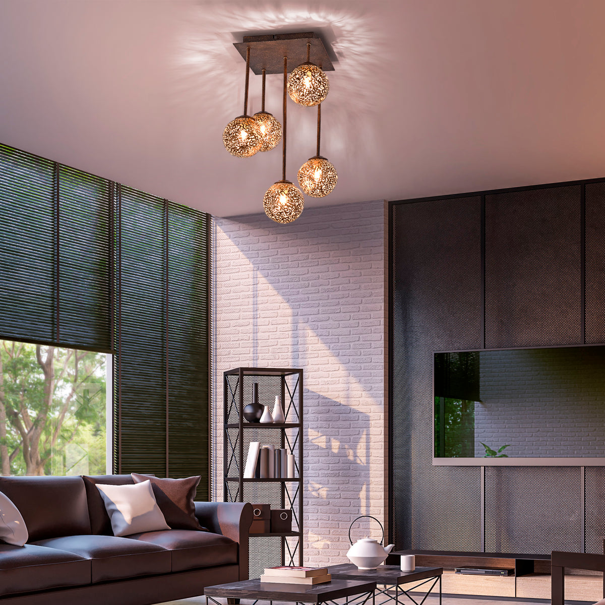 Mise en ambiance dans un salon moderne avec le plafonnier allumé au plafond
